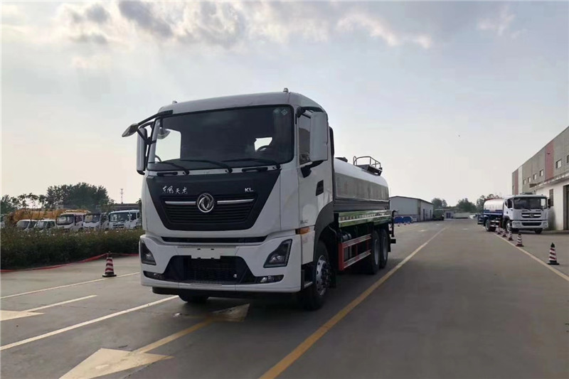 東風(fēng)天龍后八輪20噸噴霧車(chē)，國(guó)六綠化噴灑車(chē)
